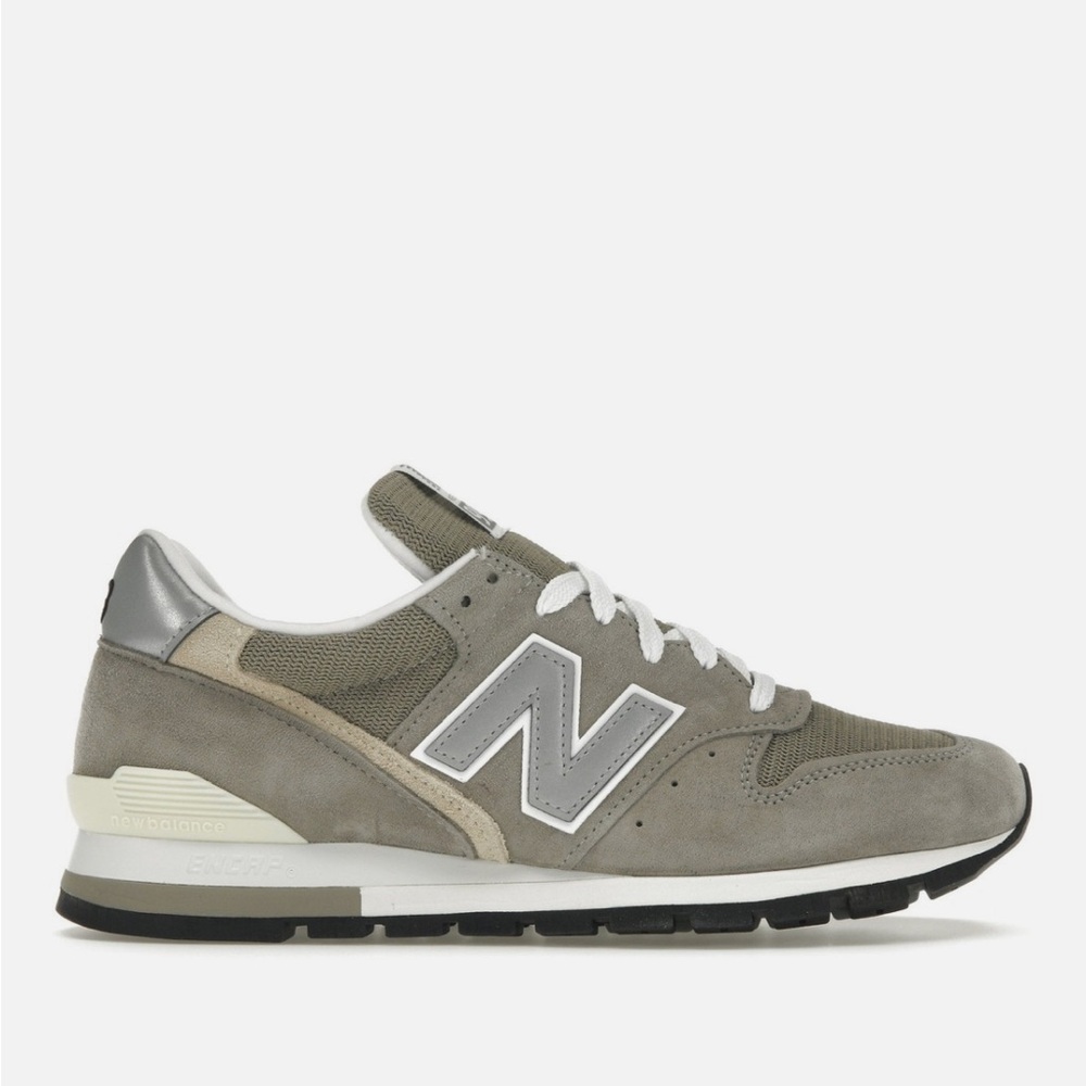 New Balance 996 Made in USA Grey Suede Silver Reflective Accents Sneakers 11.5